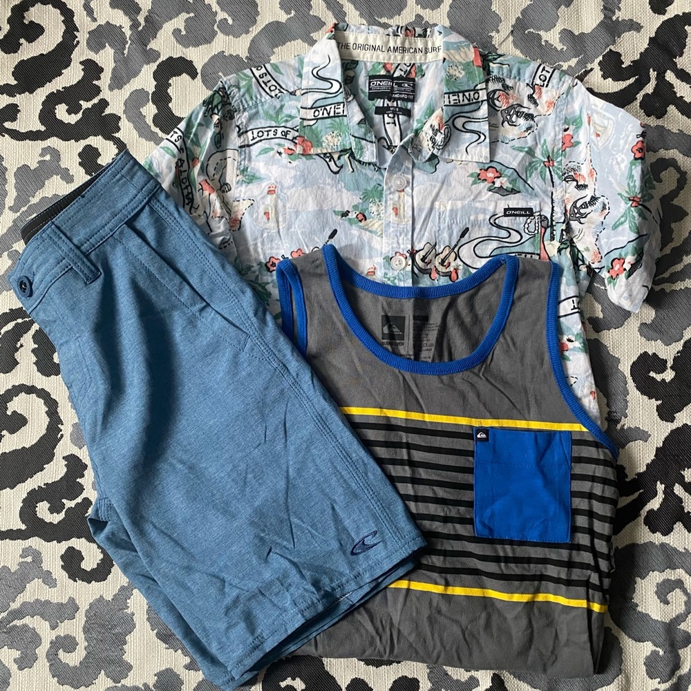 Boy’s Size Small (5/6) O’Neill Lot of 3 Items- Boardshorts (Size 22) & 2 shirts